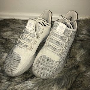 tubular shadow cream